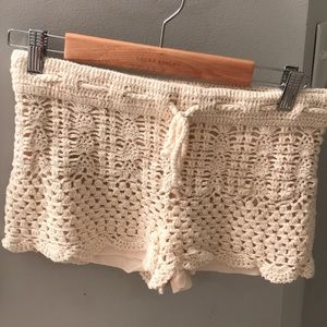 Cream forever 21 shorts